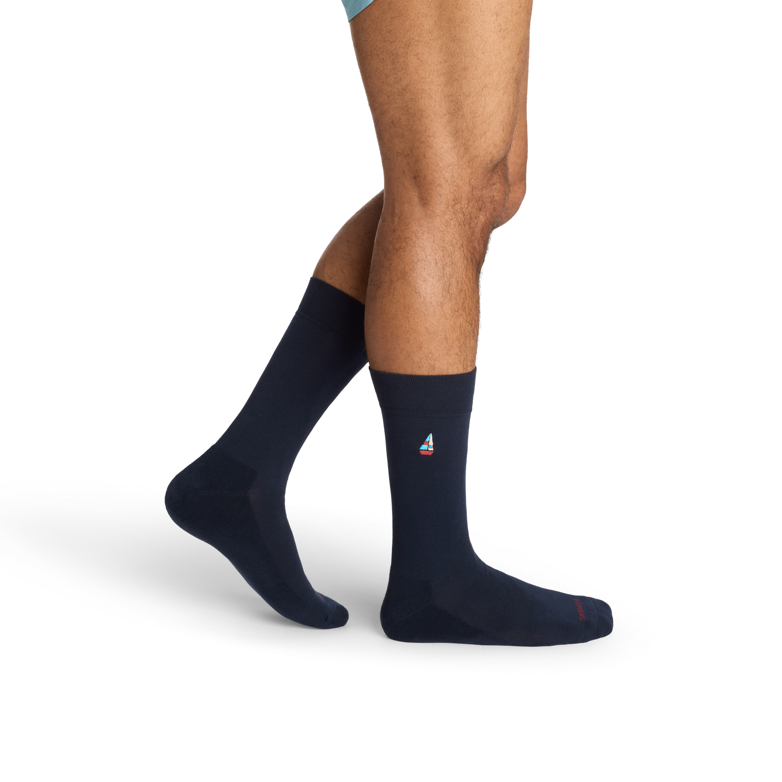 official-bombas::10432-nightfallnavy-adult-male-onmodel-4-transparent-_1_.png