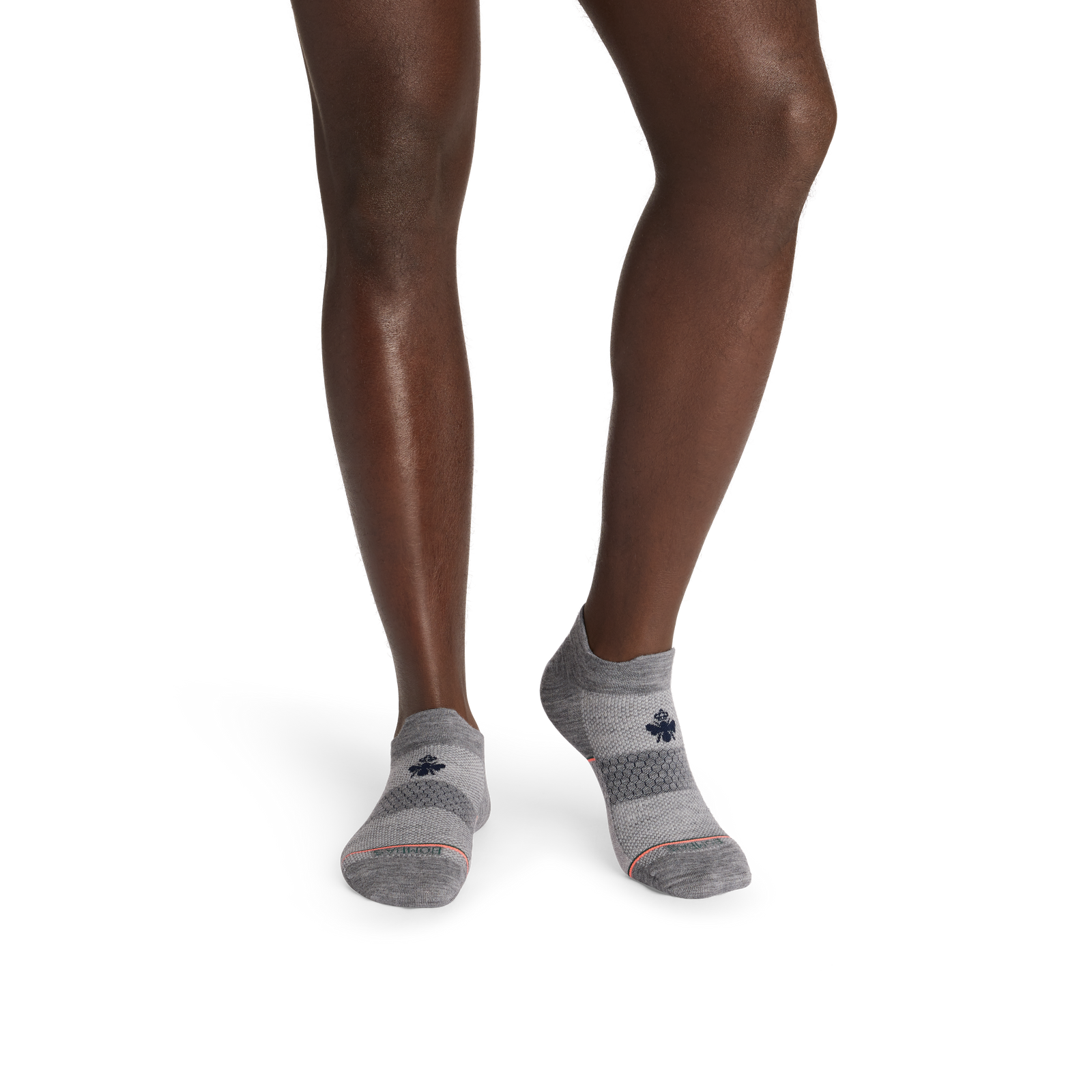 official-bombas::10440-medgreyhtr-adult-male-onmodel-2-transparent-_1_.png