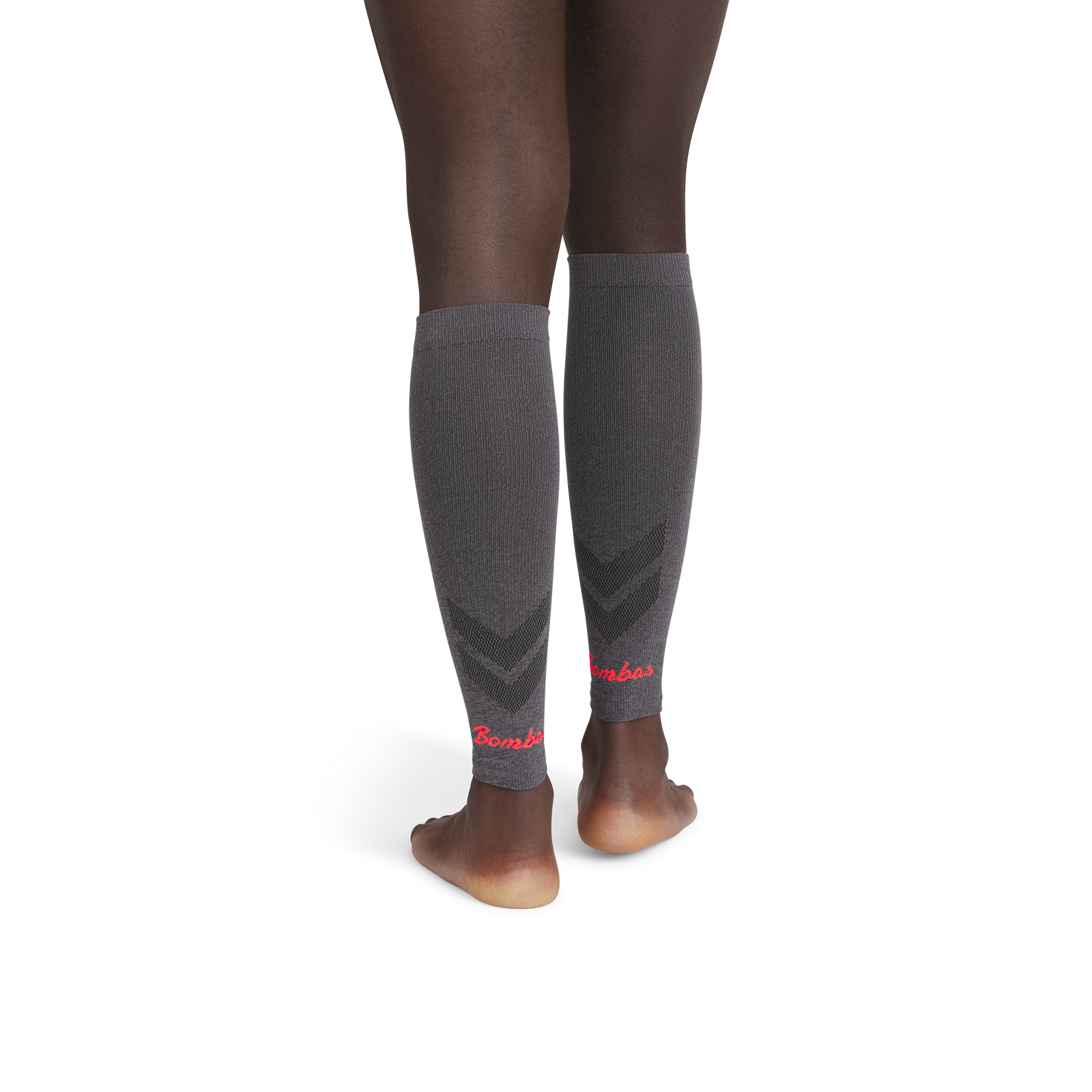 official-bombas::10624-charcoal-meteor-adult-male-onmodel-3-transparent.png