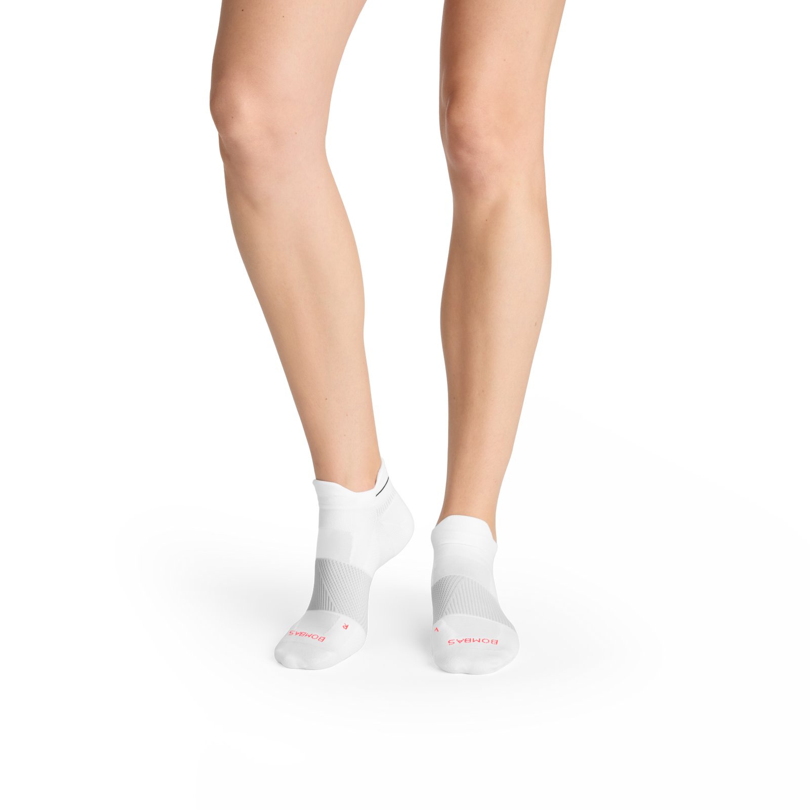 official-bombas::11013-white-adult-female-onmodel-2-transparent.png
