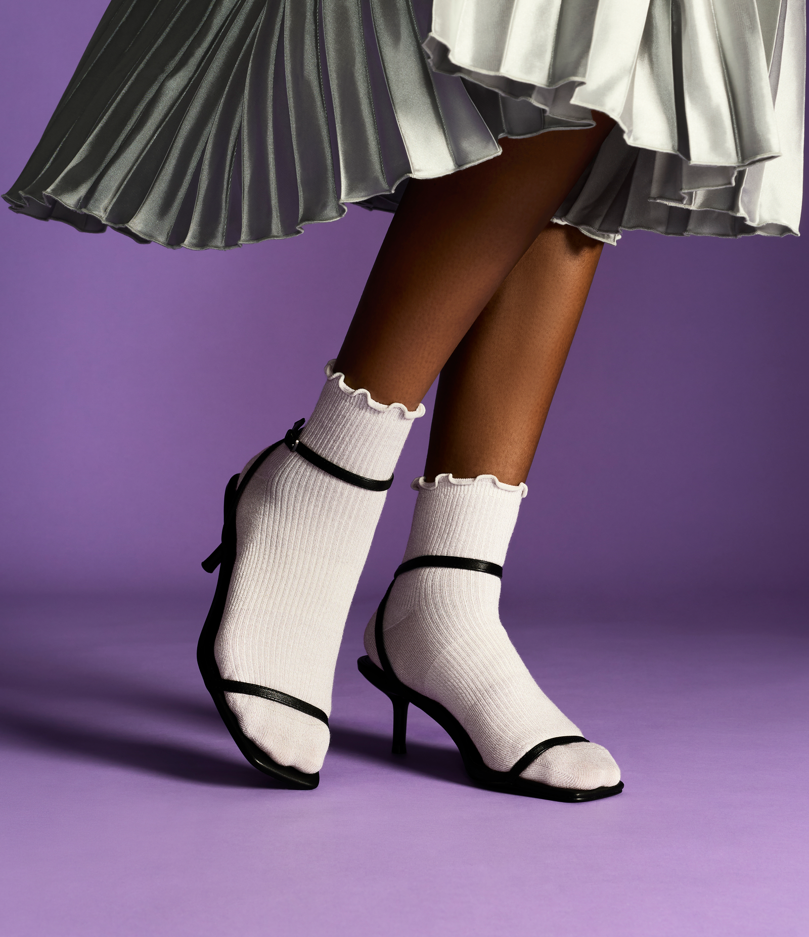Wicked Ruffle Quarter Socks - silver [8494][LIFESTYLE]