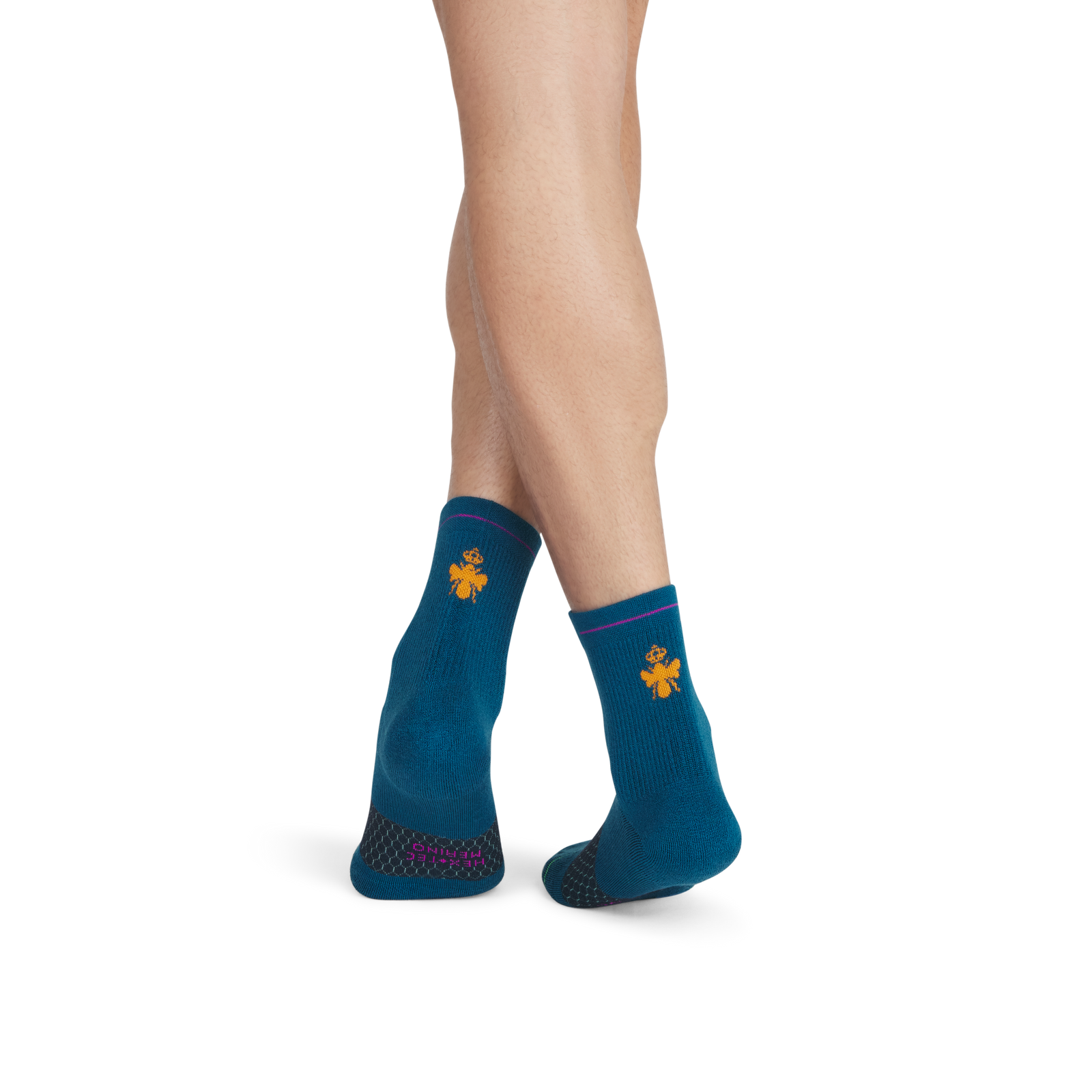official-bombas::8829-blueteal-adult-male-onmodel-2-transparent.png