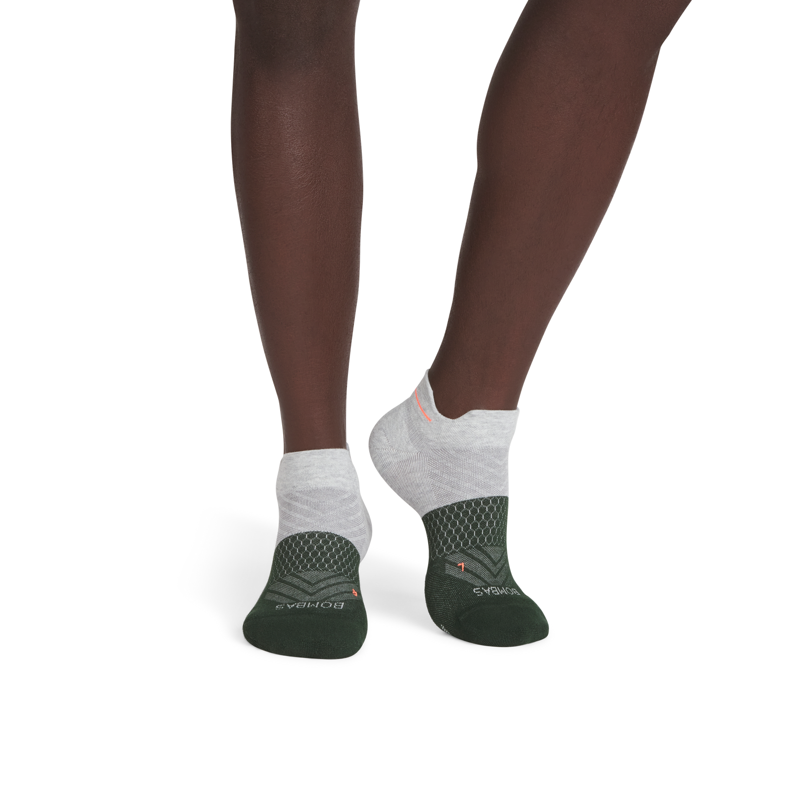 official-bombas::9189-varsitygreyhtr-darkelm-adult-male-onmodel-2-transparent.png