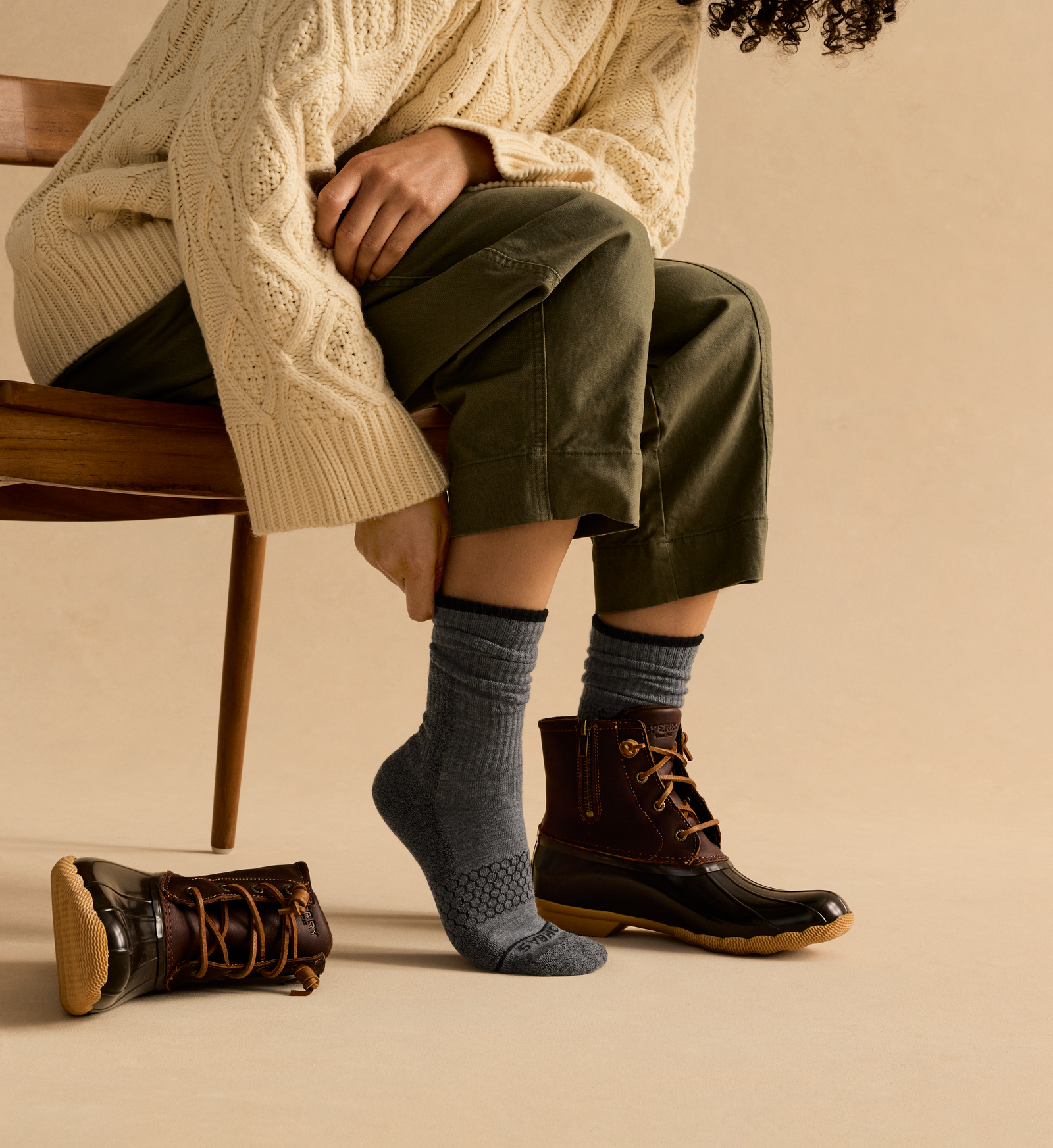 official-bombas::9809-stormskyhtr-adult-unisex-onmodel-00-transparent.png