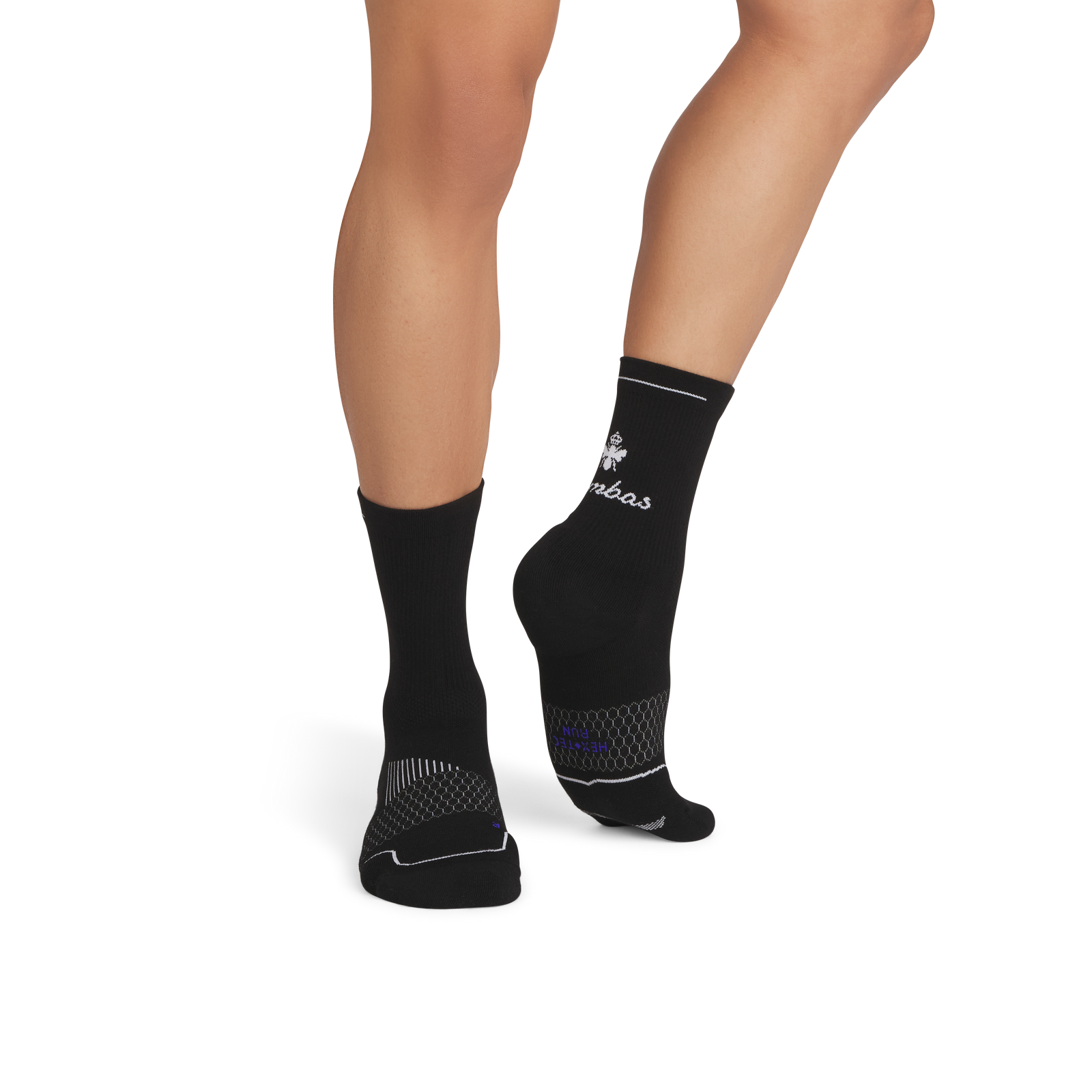 official-bombas::9929-black-adult-male-onmodel-2-transparent.png