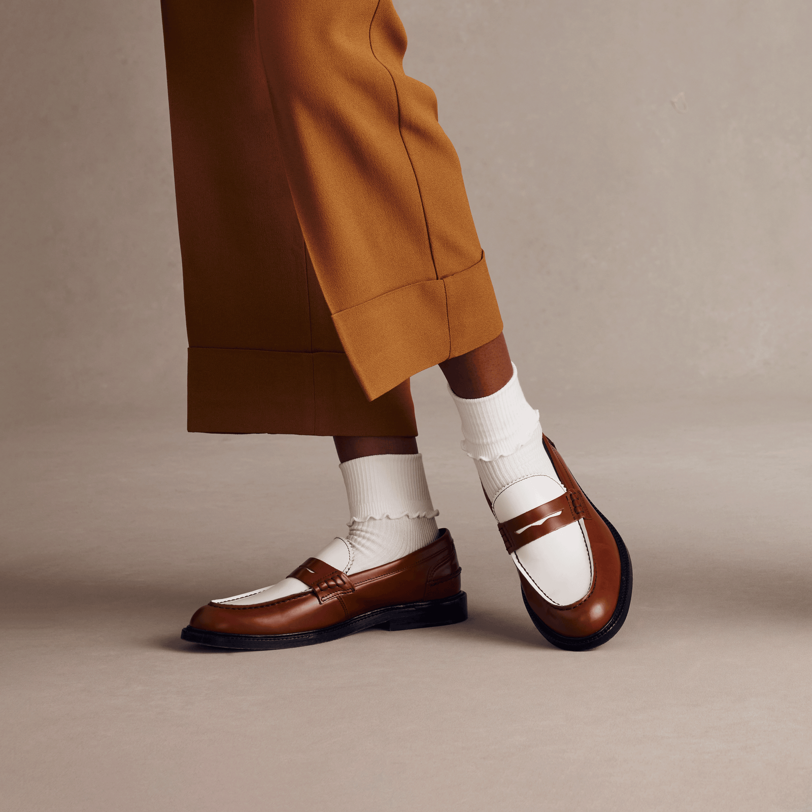 Ruffle Rib Half Calf - White WO [9285] [Lifestyle]