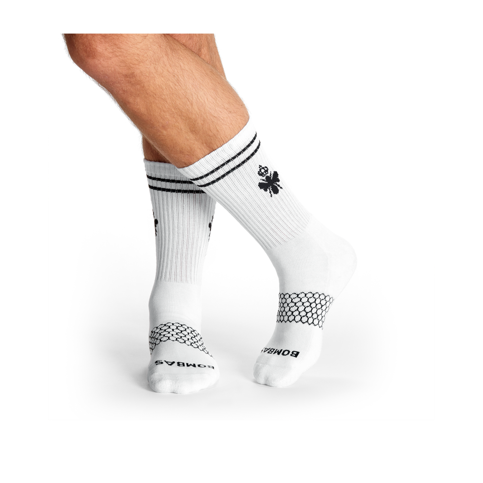 official-bombas::white-onmodel-2-transparent.png